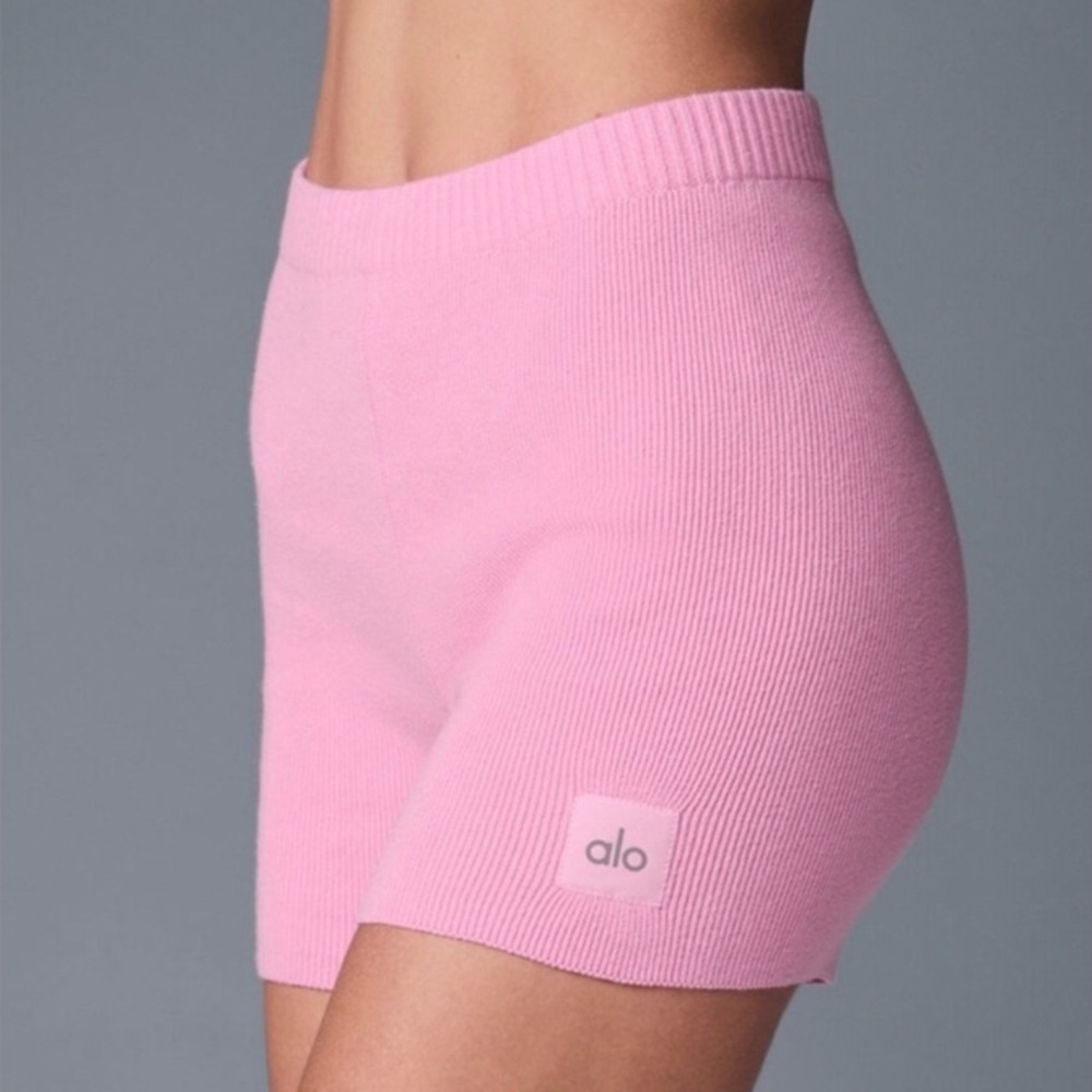 Alo Yoga Scholar Knit High-Waist Short Sweet Pink S